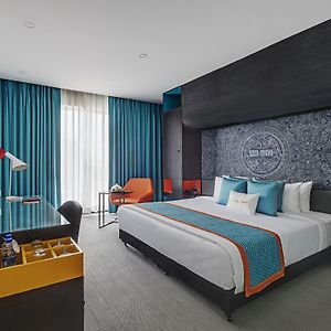 Zone By The Park Raipur